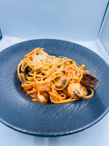 Linguine cu Fructe de Mare